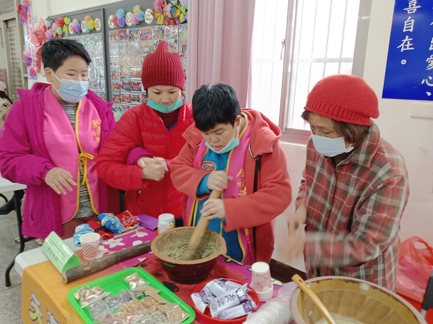 44223_0.jpg 體驗做擂茶