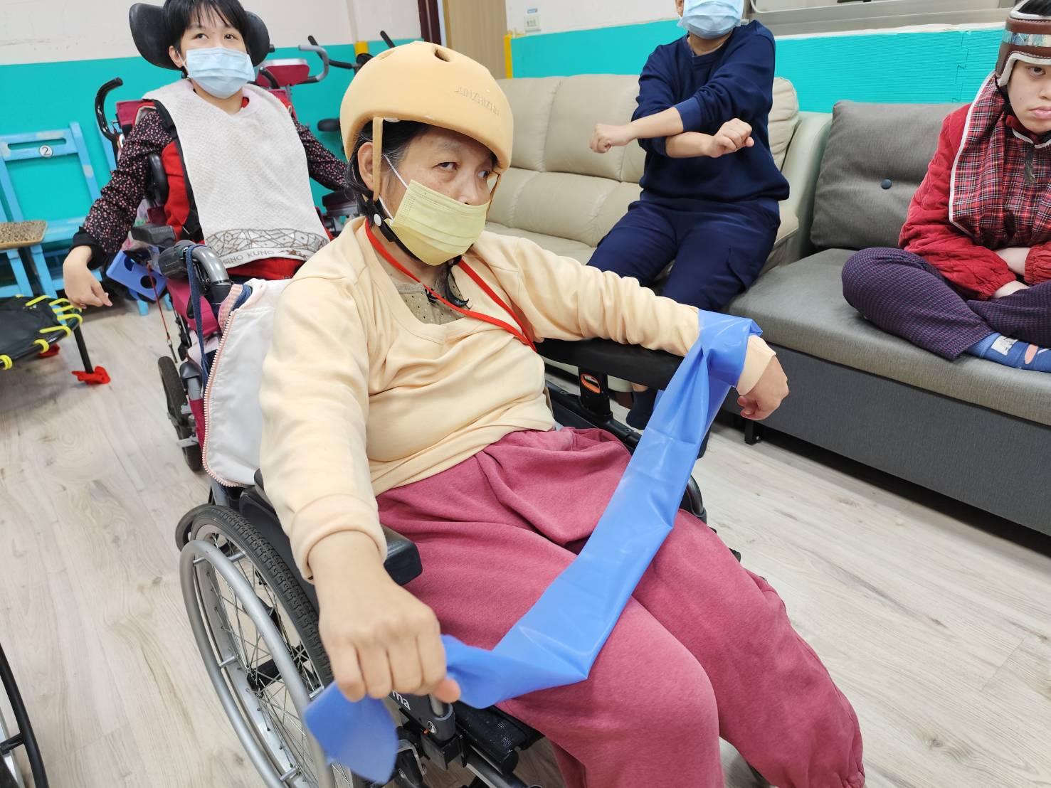 韻律帶擴胸運動